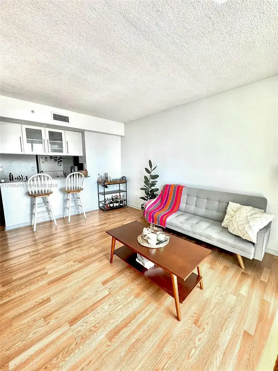 275 NE 18th St # 2004, Miami FL 33132 photo 5