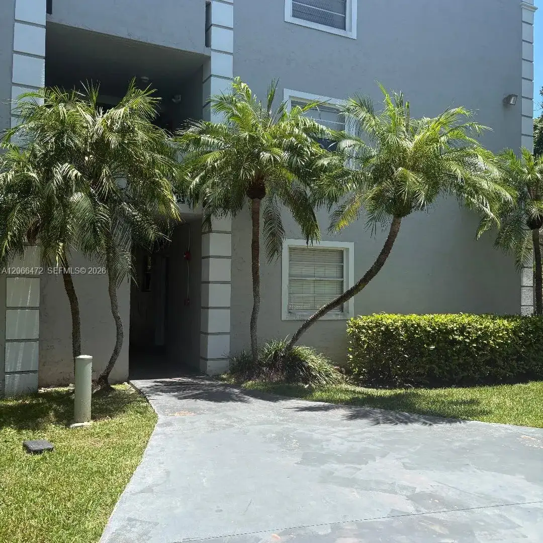 17255 SW 95th Ave # D153, Palmetto Bay FL 33157 photo 5