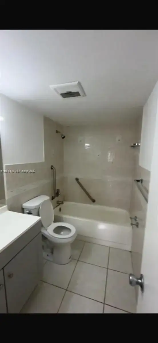 15225 NE 6th Ave # B310, Miami FL 33162 photo 5