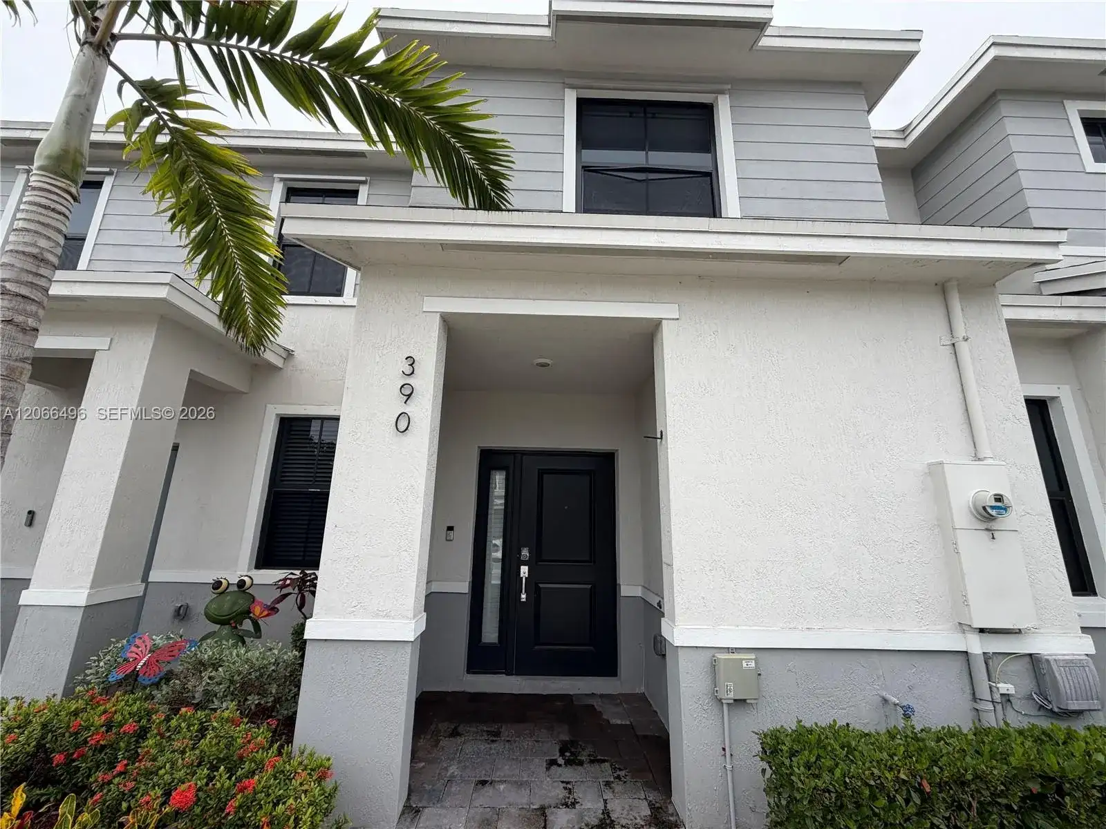 390 NE 12th St, Florida City FL 33034 photo 2