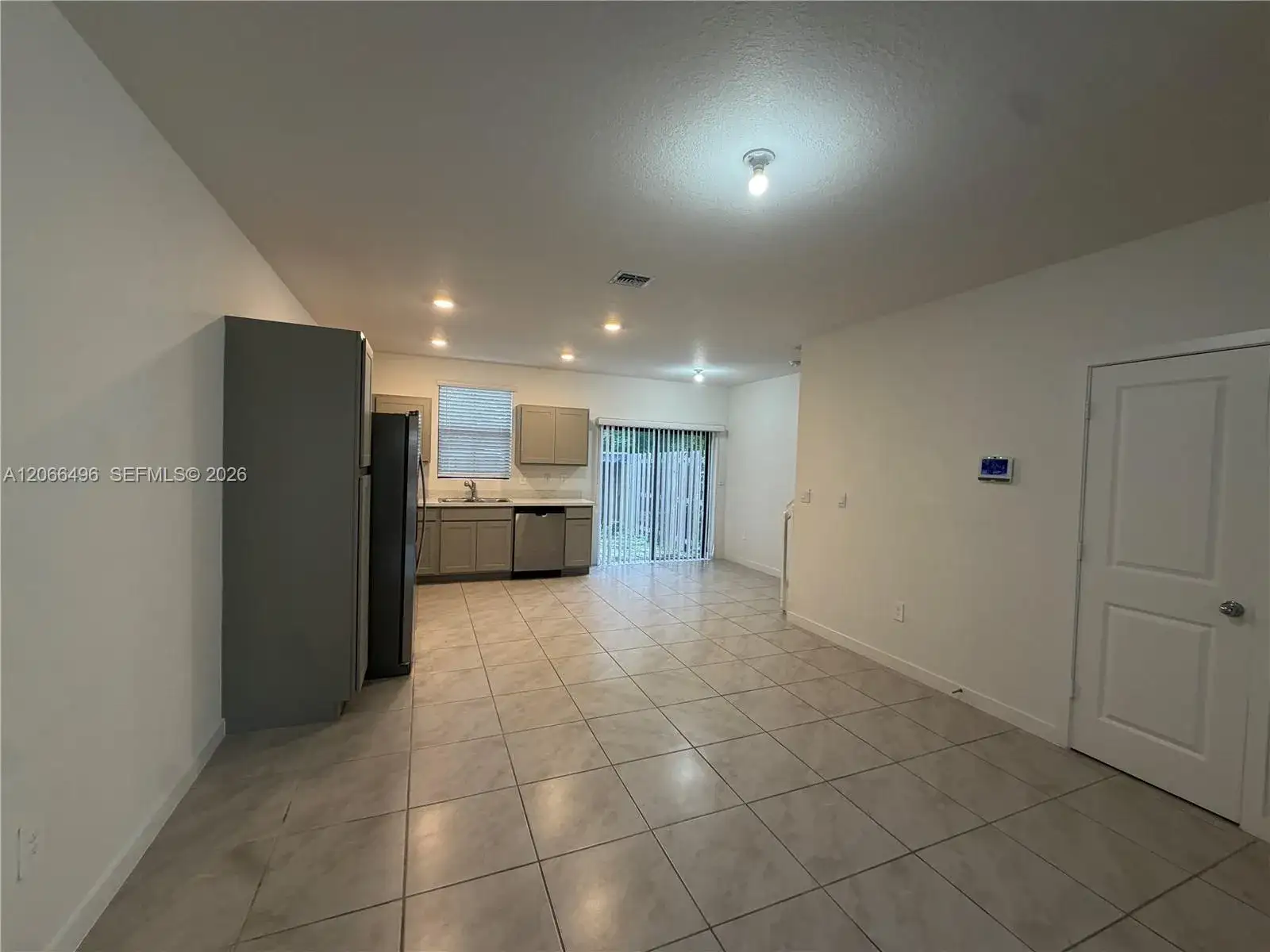 390 NE 12th St, Florida City FL 33034 photo 4