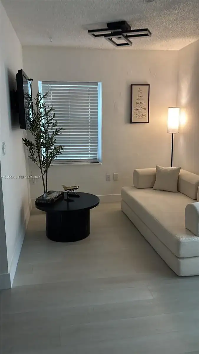 625 SW 16th Ave # 0, Miami FL 33135 photo 5