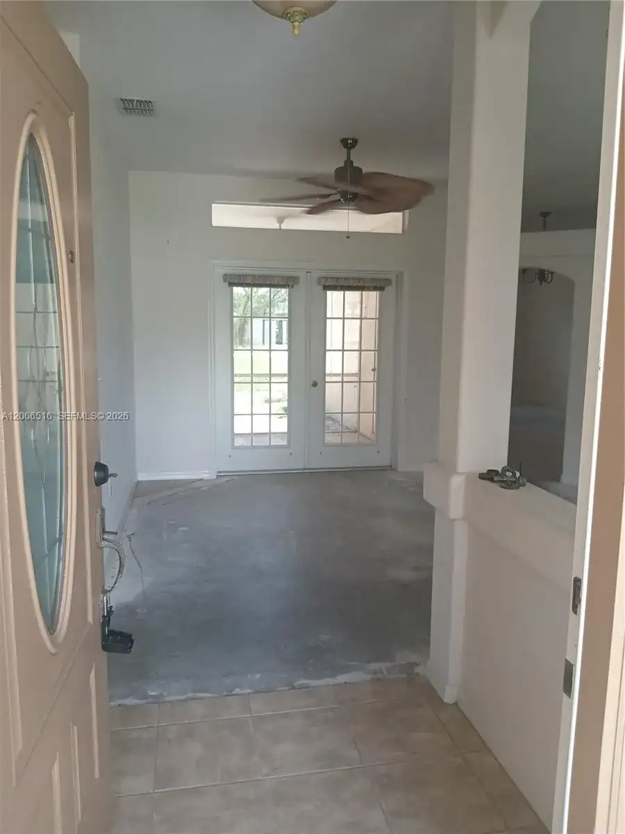 11270 Humber Rd, Other City - In The State Of Florida FL 34614 photo 2