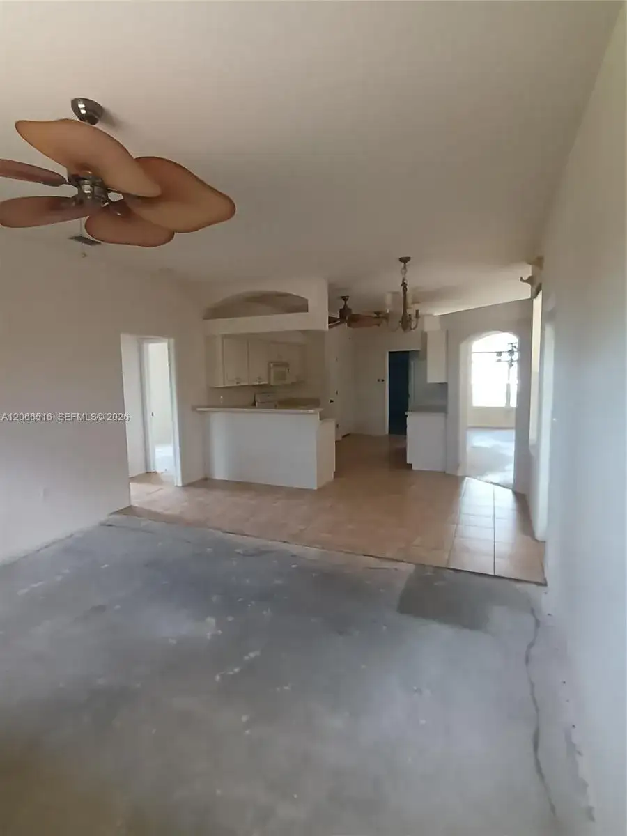11270 Humber Rd, Other City - In The State Of Florida FL 34614 photo 3