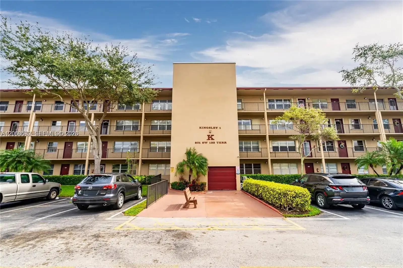 801 SW 133rd Ter # 118K, Pembroke Pines FL 33027