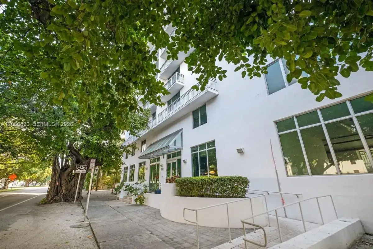 2021 SW 3rd Ave # 602, Miami FL 33129 photo 2