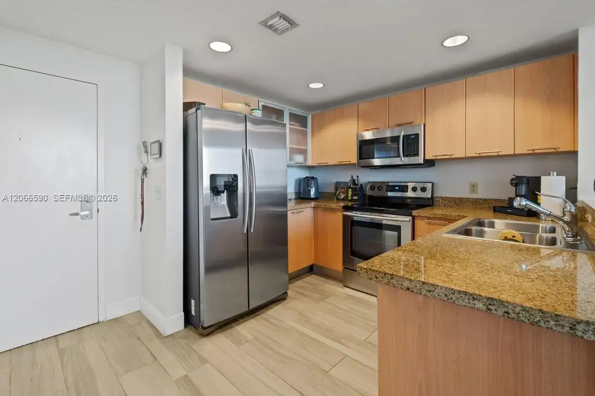 2021 SW 3rd Ave # 602, Miami FL 33129 photo 4