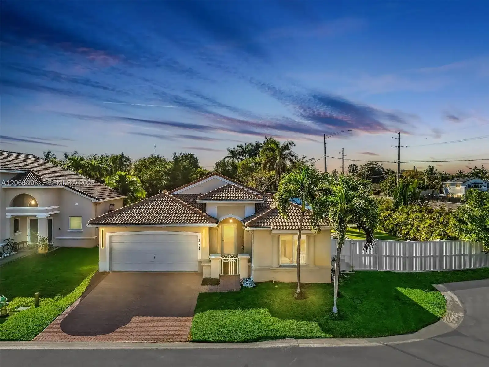 4807 SW 34th Ave, Hollywood FL 33312