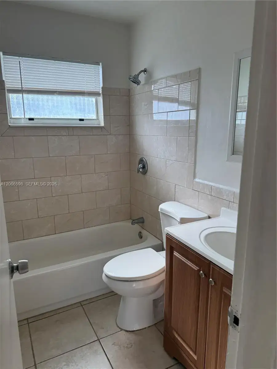 7241 Venetian St # 11, Miramar FL 33023 photo 4
