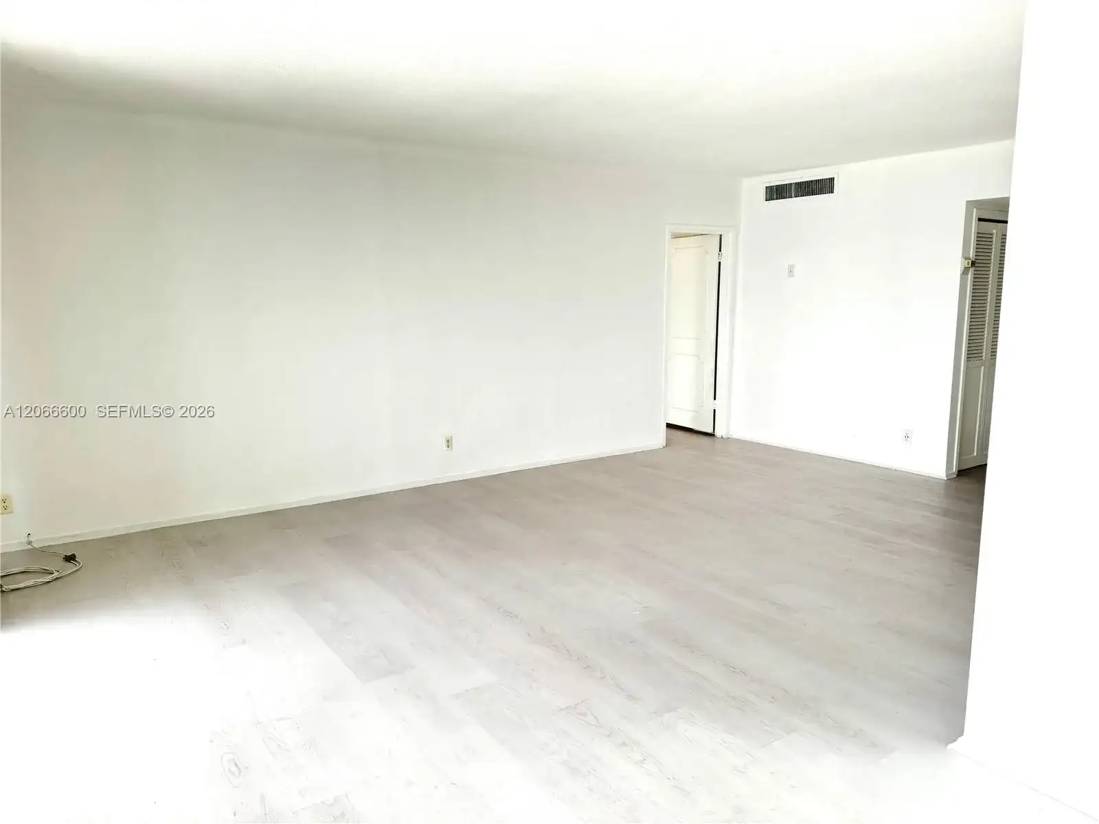 900 Bay Dr # 523, Miami Beach FL 33141 photo 2