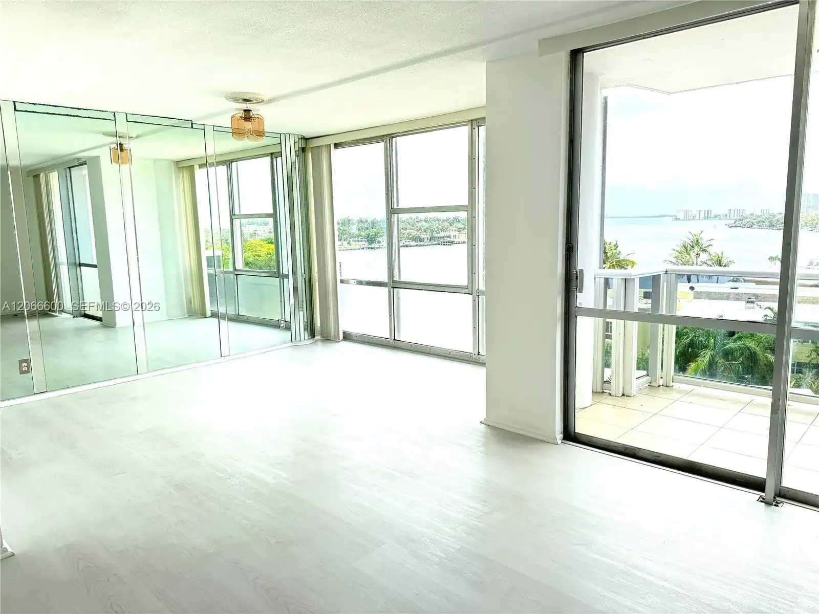 900 Bay Dr # 523, Miami Beach FL 33141 photo 4