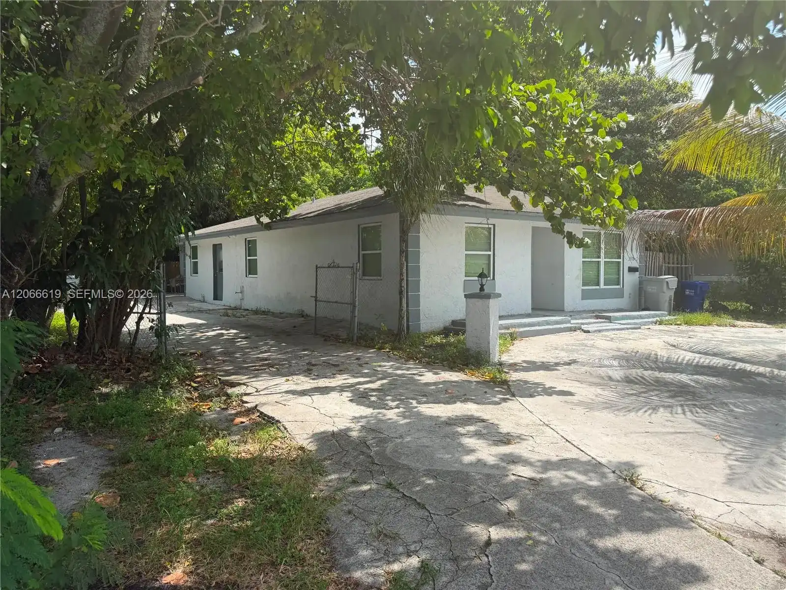 2910 NW 6th Ct, Pompano Beach FL 33069
