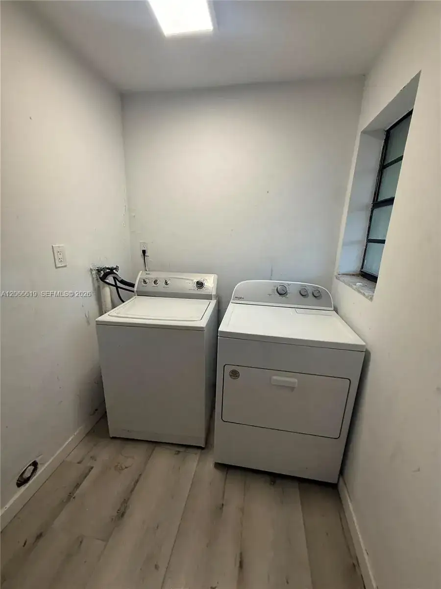 2910 NW 6th Ct, Pompano Beach FL 33069 photo 4