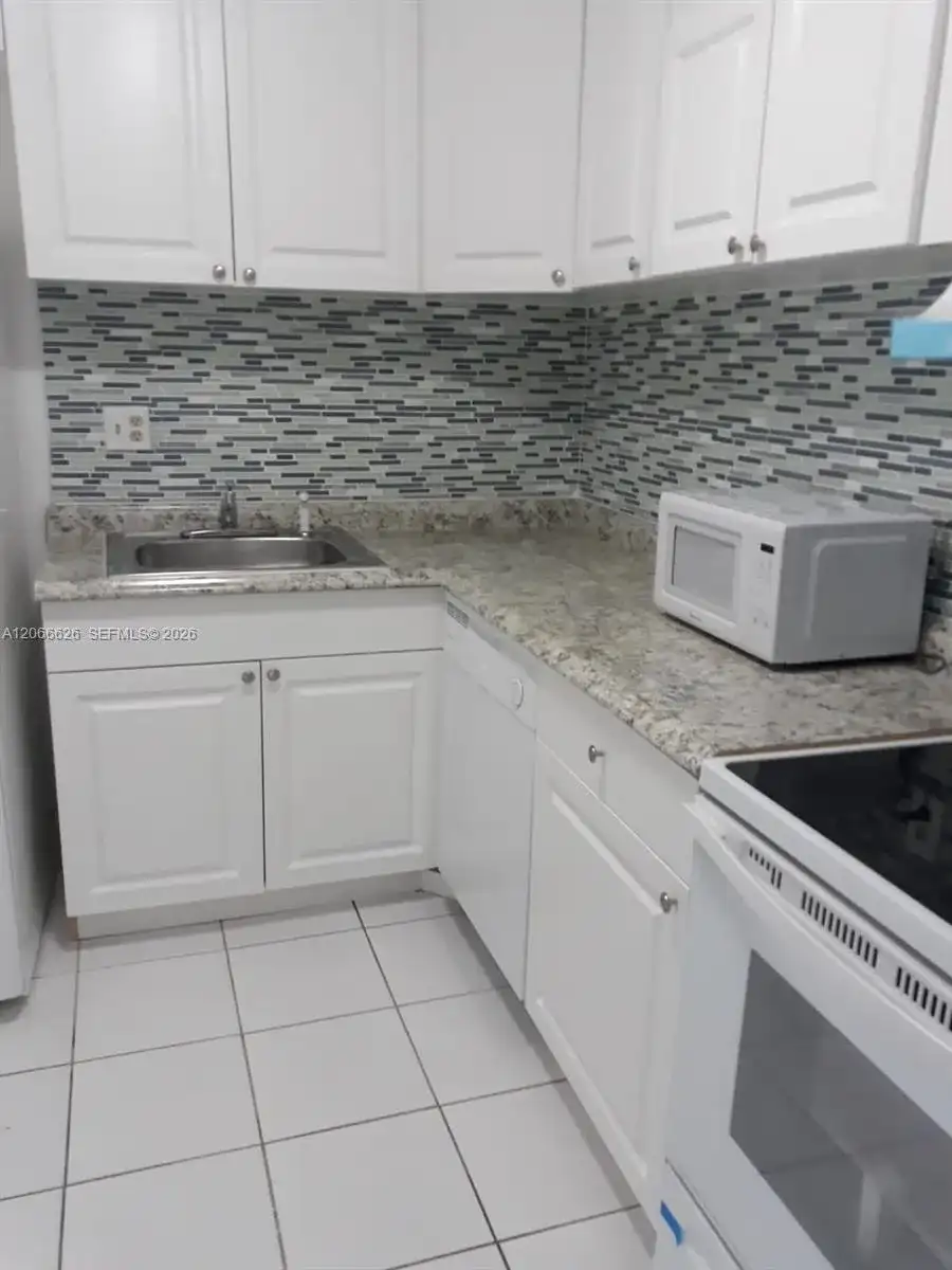 16751 NE 9th Ave # 401, North Miami Beach FL 33162
