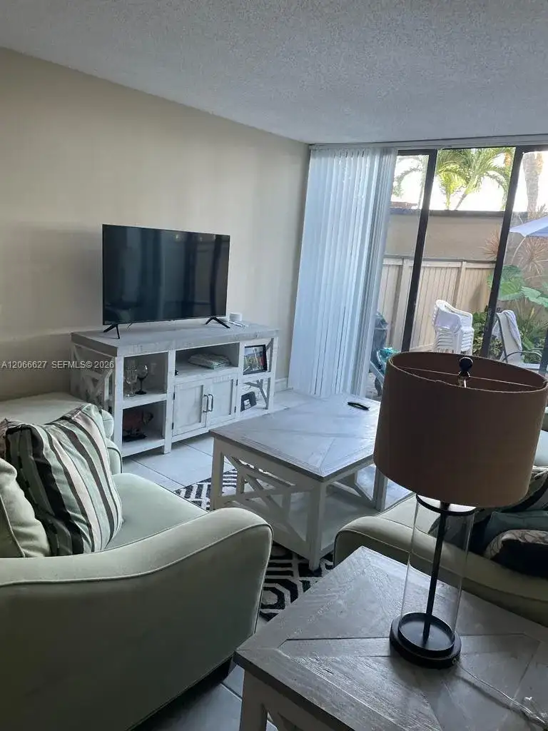 1830 Embassy Dr # 118, West Palm Beach FL 33401 photo 2