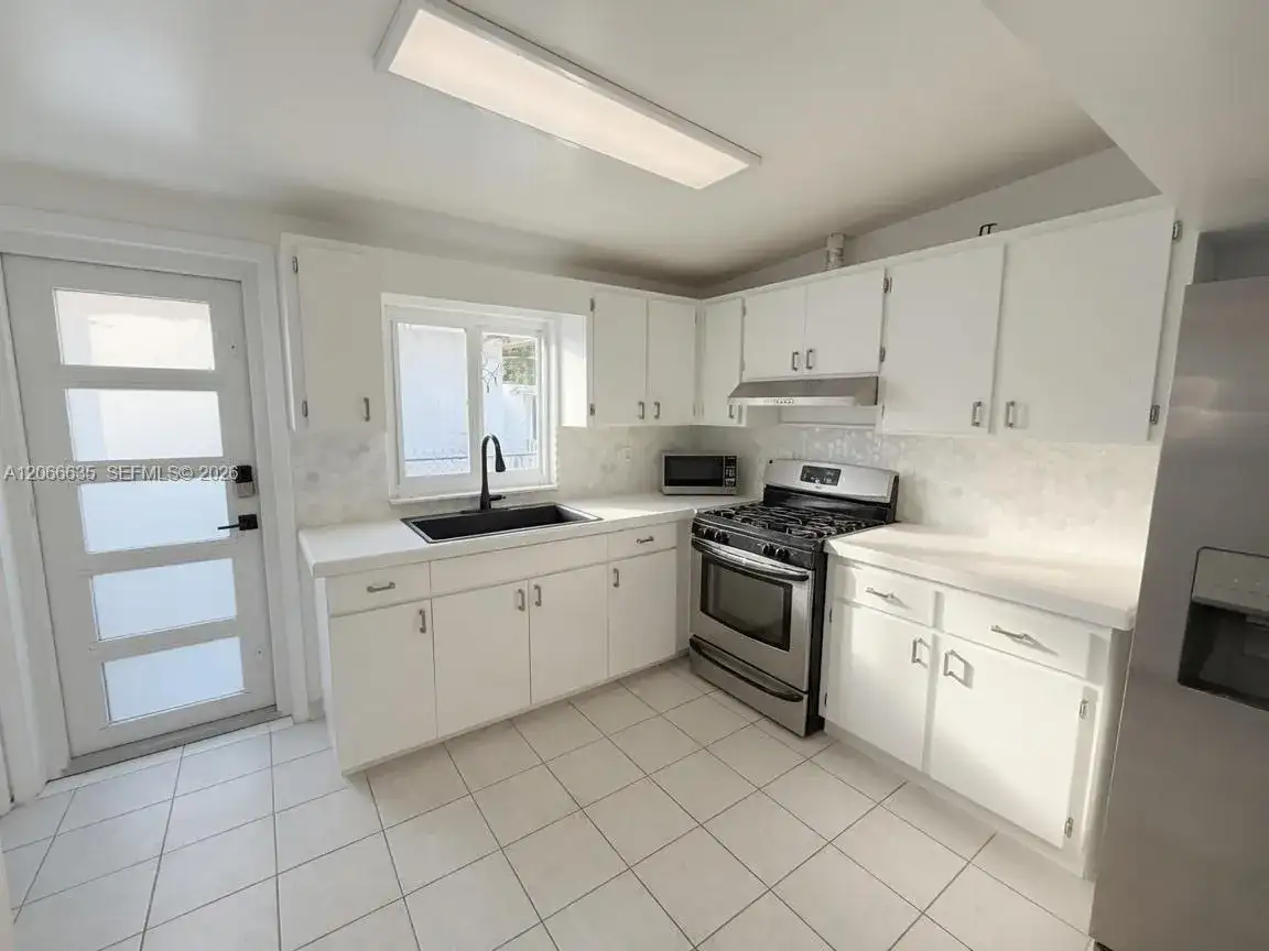 5911 SW 6th St # 2, Miami FL 33144 photo 3
