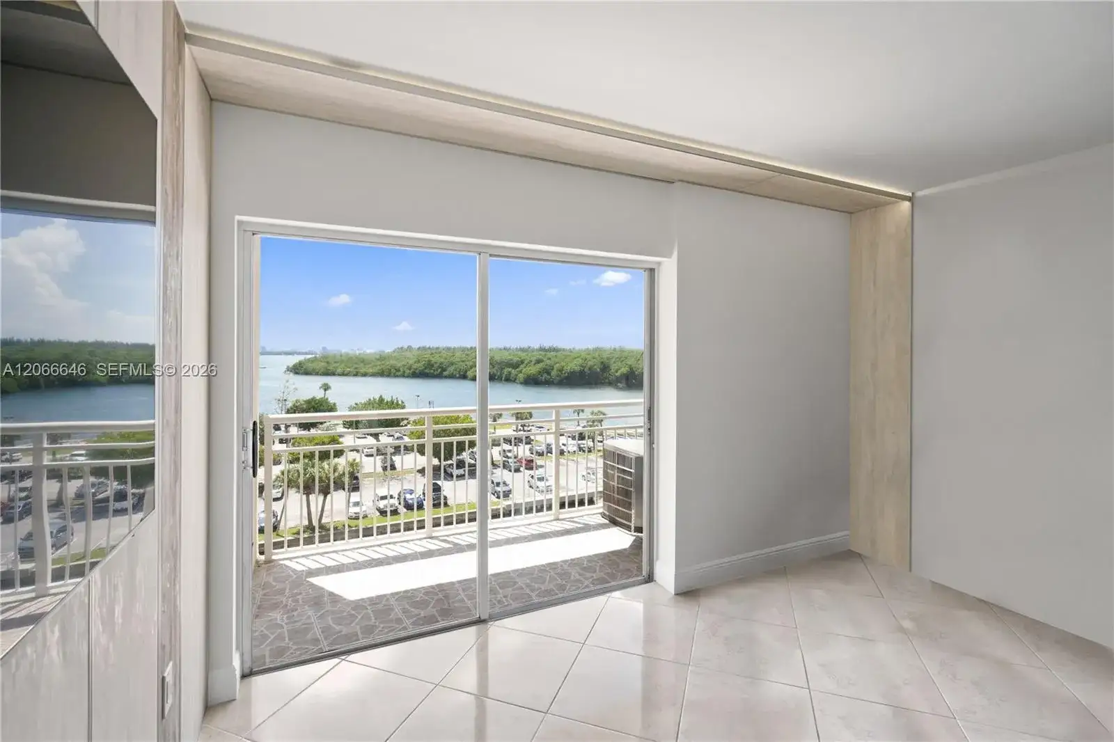 400 Kings Point Dr # 606, Sunny Isles Beach FL 33160 photo 5