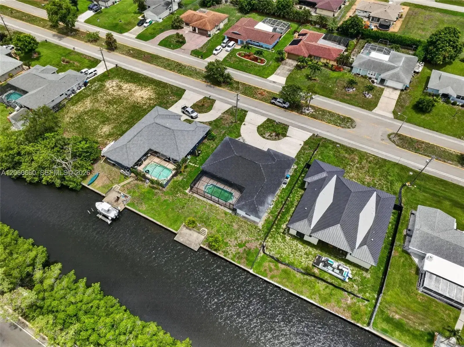 1417 Everest PKWY, Cape Coral FL 33904 photo 3