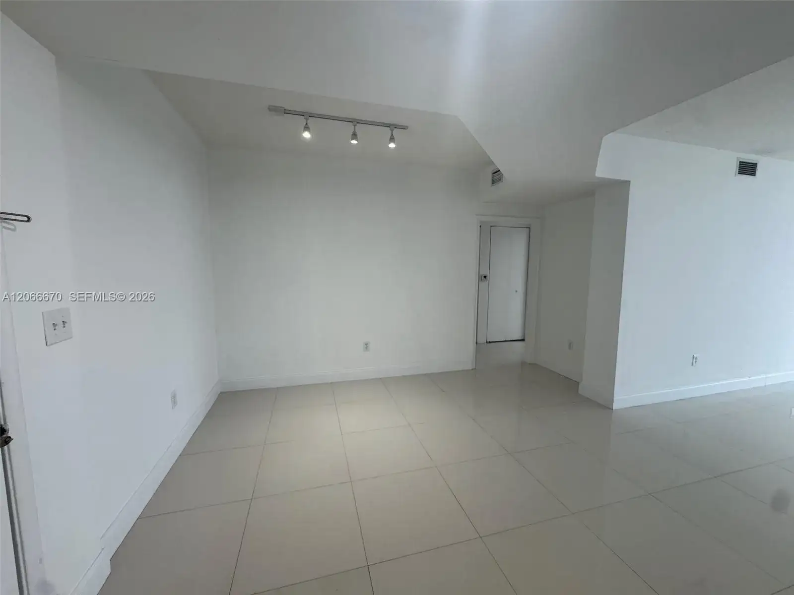 18800 NE 29 AV # 1005, Aventura FL 33180 photo 3