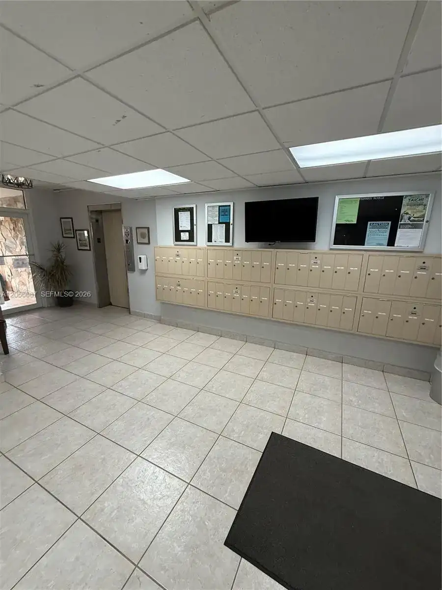 1445 Atlantic Shores Blvd # 206, Hallandale Beach FL 33009 photo 5