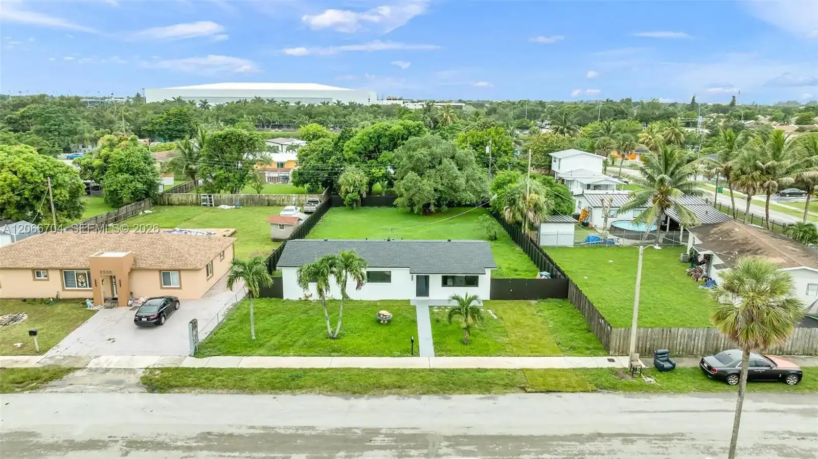 2600 NW 205th St, Miami Gardens FL 33056