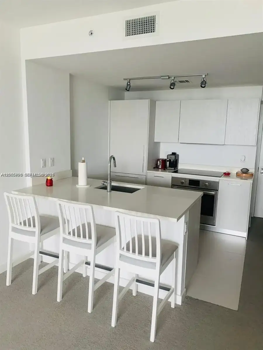 501 NE 31st St # 804, Miami FL 33137 photo 2