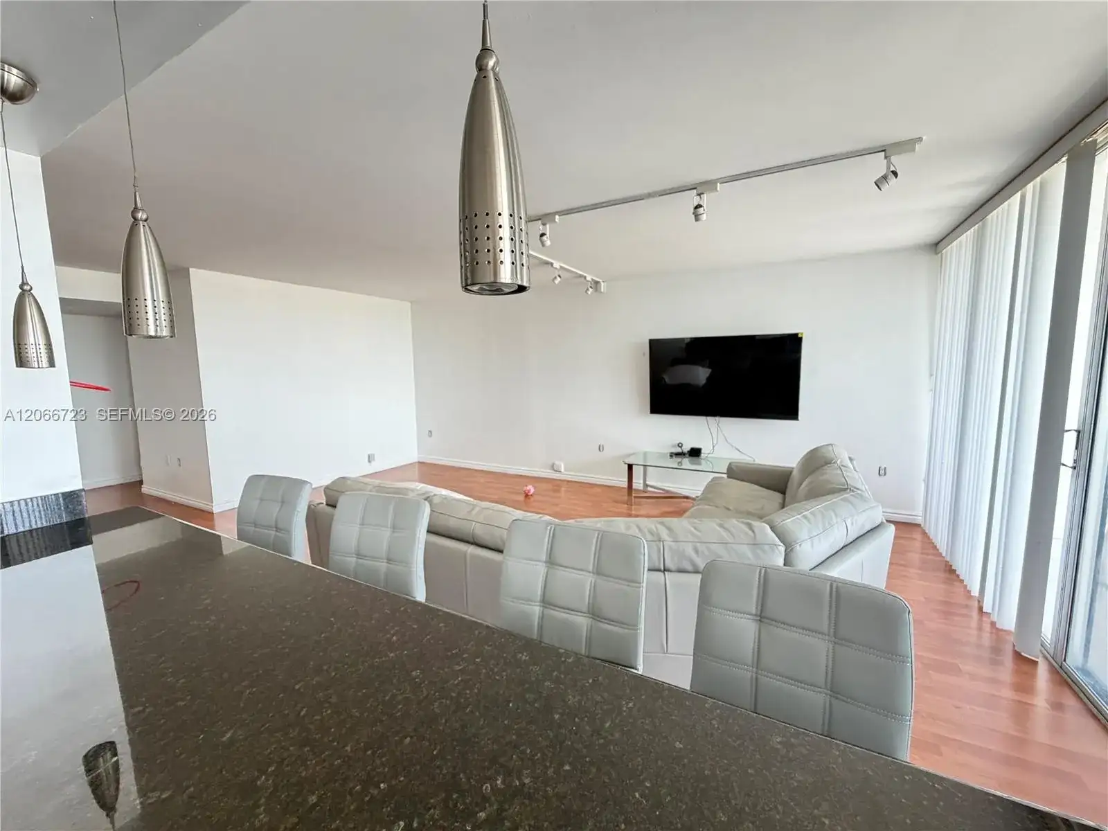 18031 Biscayne Blvd # 601, Aventura FL 33160 photo 4