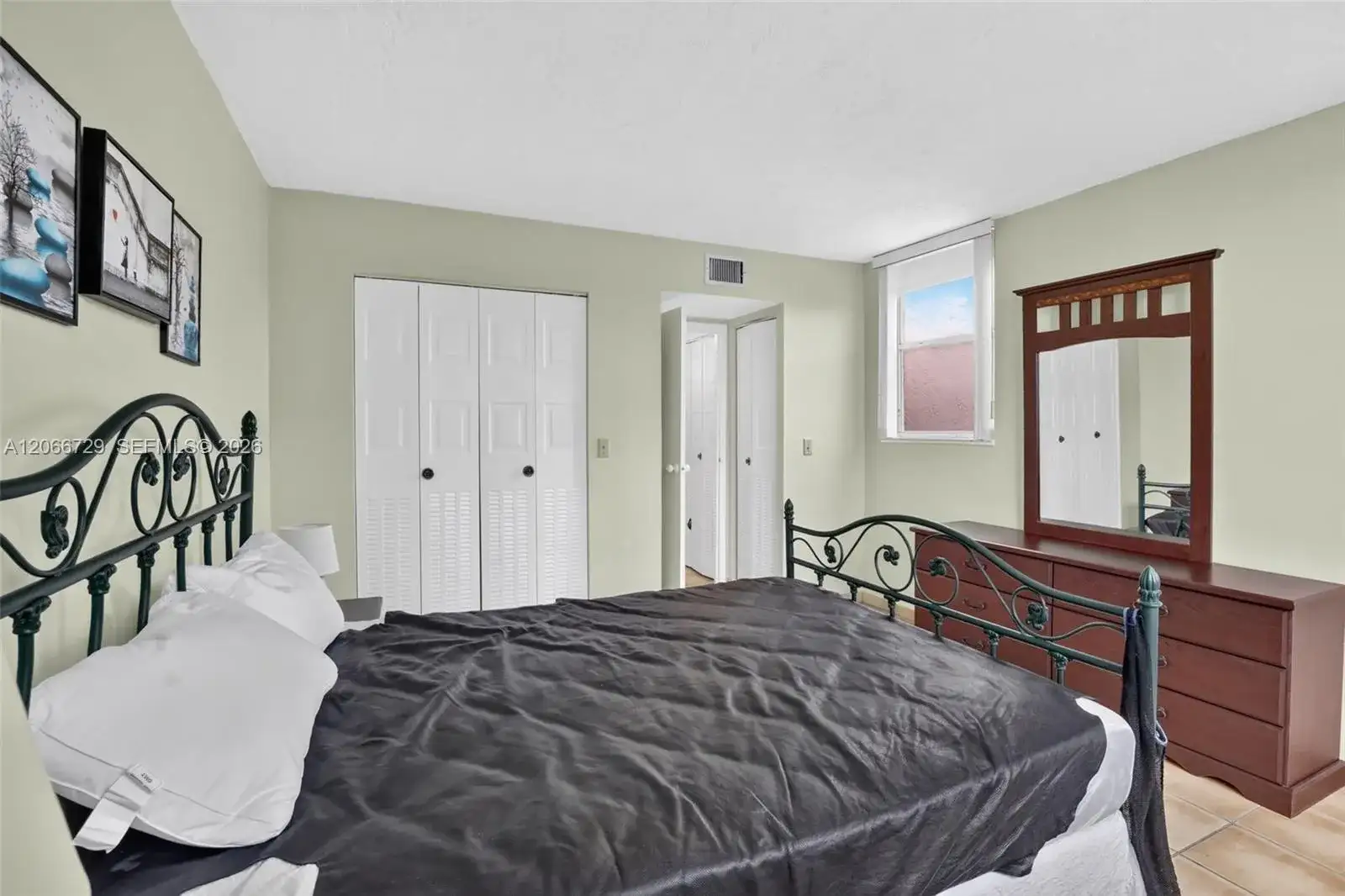 2811 Somerset Dr # 405, Lauderdale Lakes FL 33311 photo 5