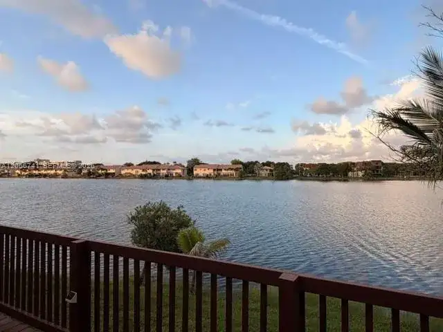 780 NE 199th St # 207E, Miami FL 33179 photo 4