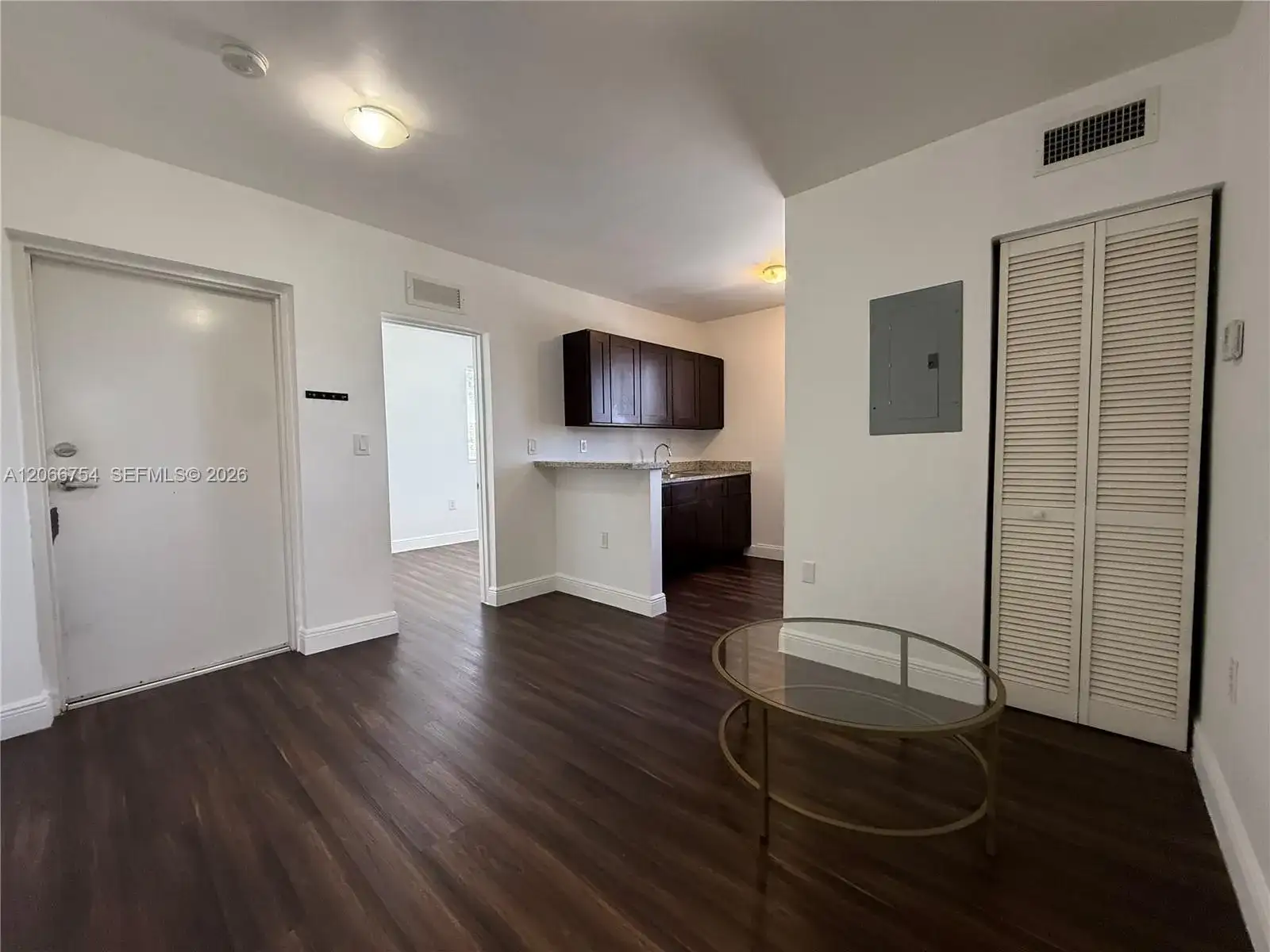 540 NW 7th St # 35, Miami FL 33136 photo 3