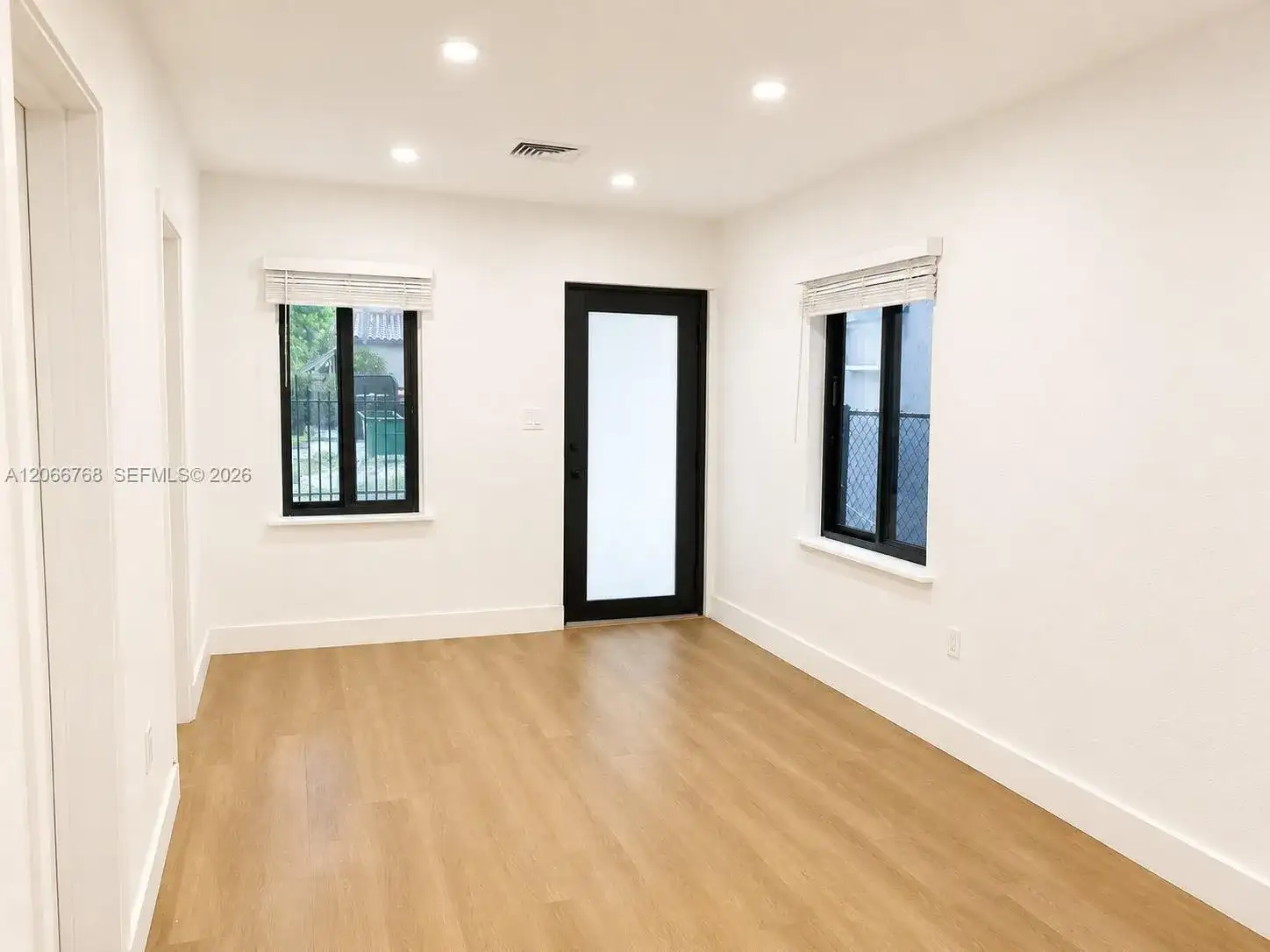 2415 NW 15th St, Miami FL 33125 photo 3
