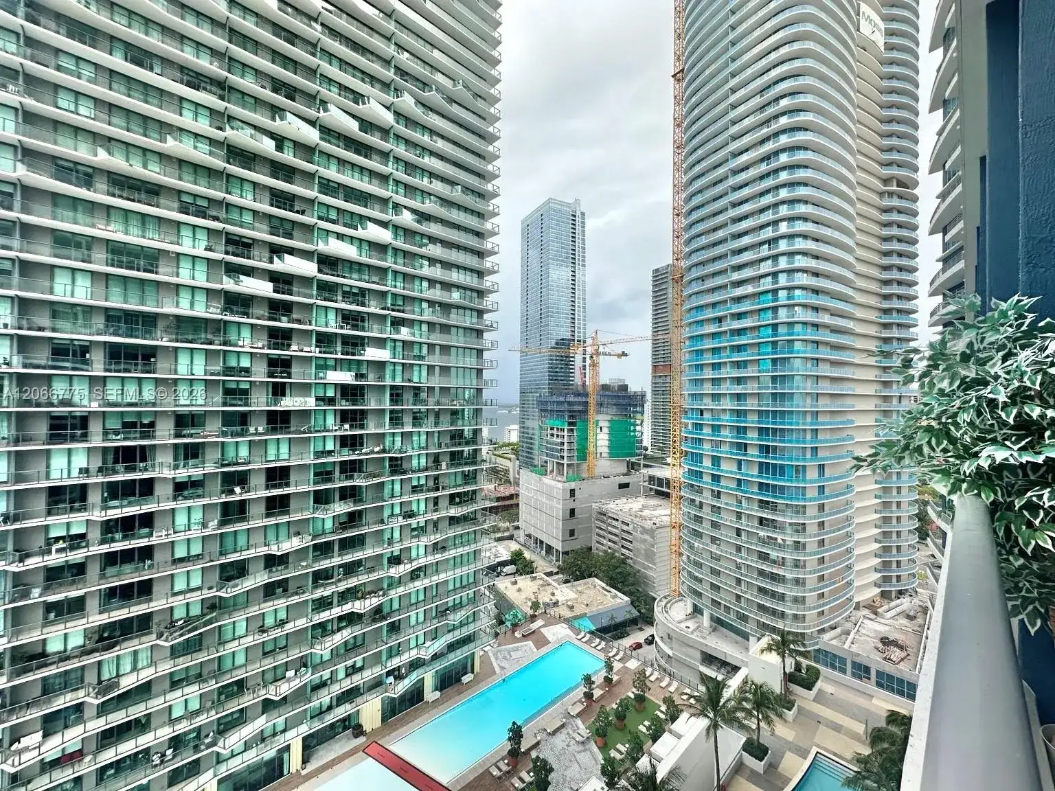 60 SW 13 ST # 2220, Miami FL 33130 photo 5