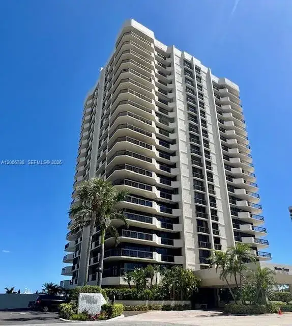 108 Lakeshore Dr # 338, North Palm Beach FL 33408