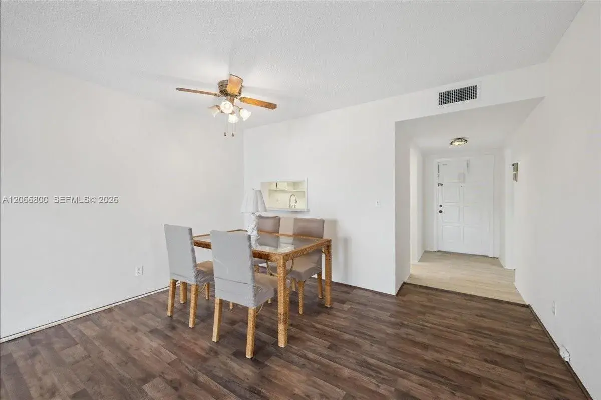 1200 Hillcrest Ct # 315, Hollywood FL 33021