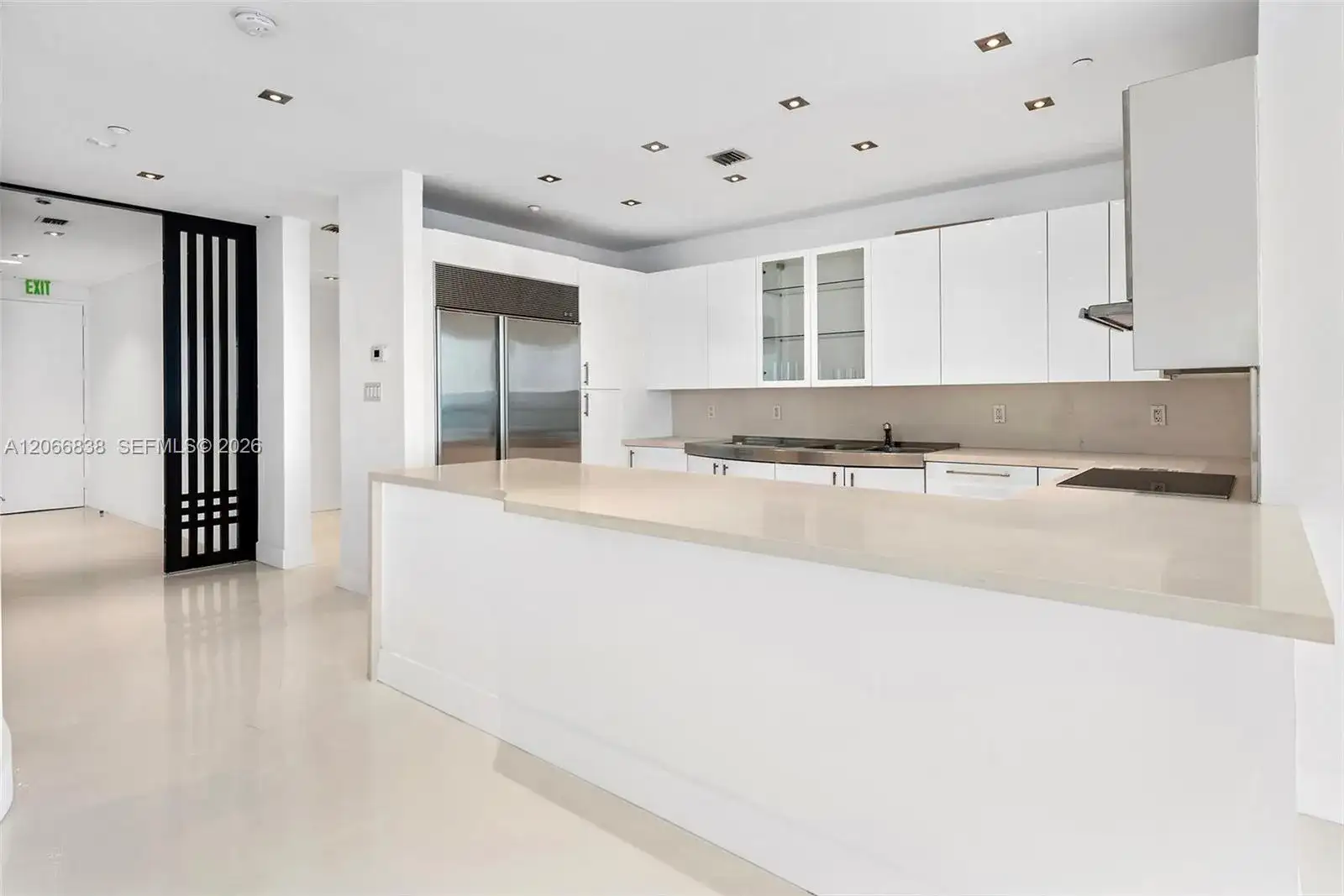 100 S Pointe Dr # 2306, Miami Beach FL 33139 photo 4