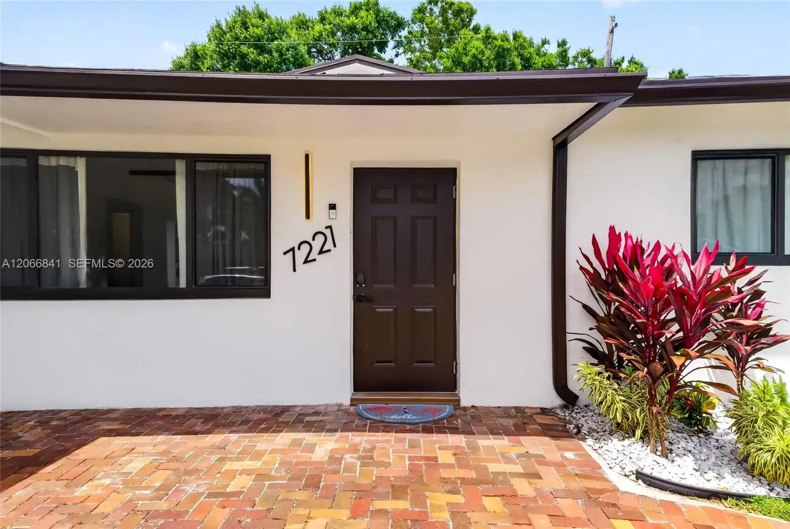 7221 Freedom St, Hollywood FL 33024 photo 3