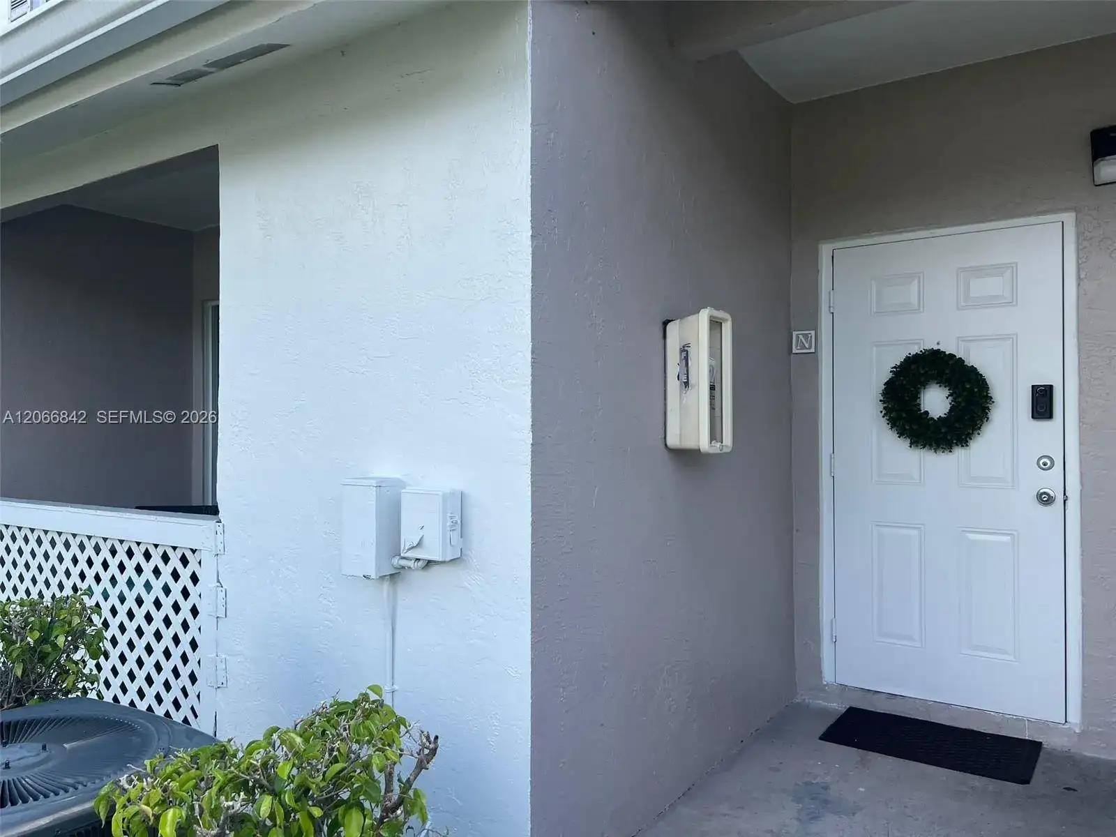 17515 NW 67th Ct # 22, Hialeah FL 33015 photo 2