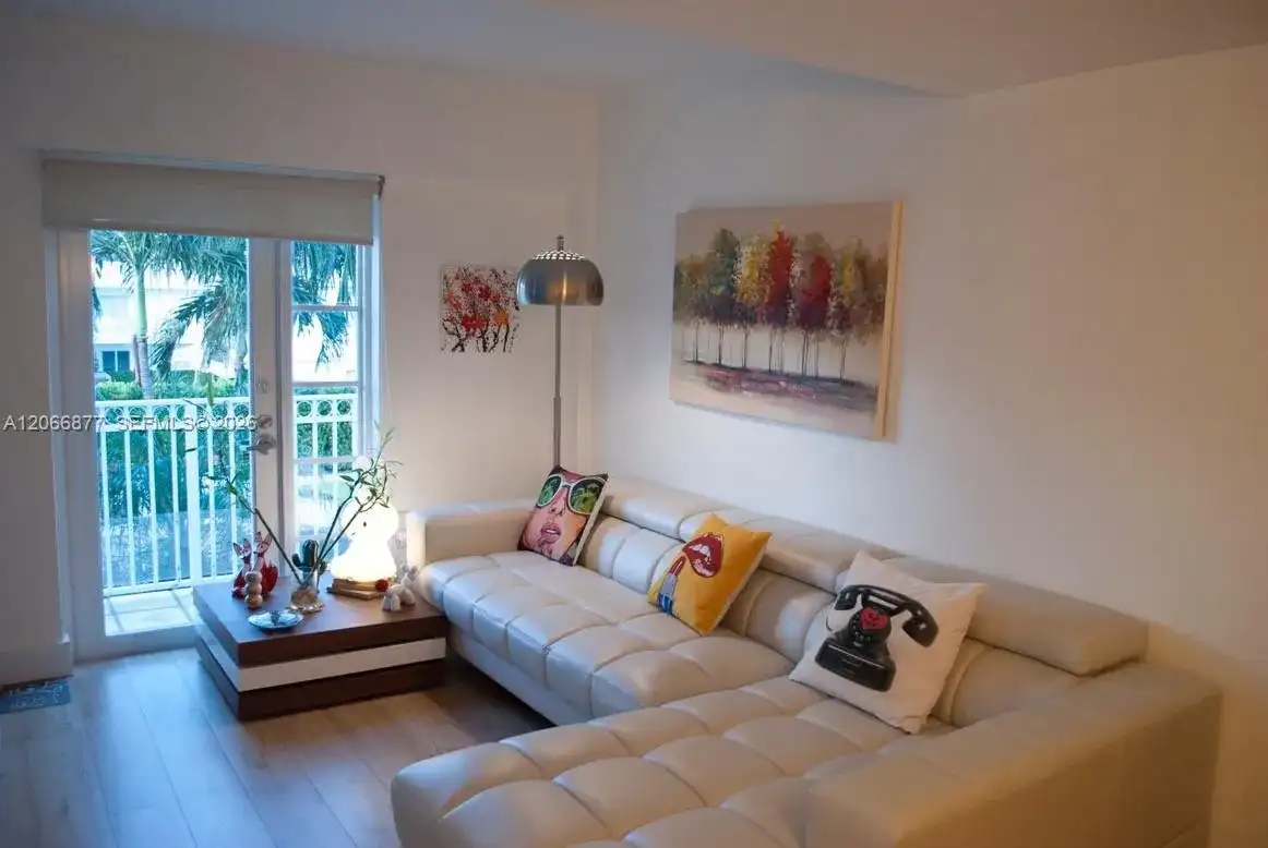 290 Sunrise Dr # 205, Key Biscayne FL 33149