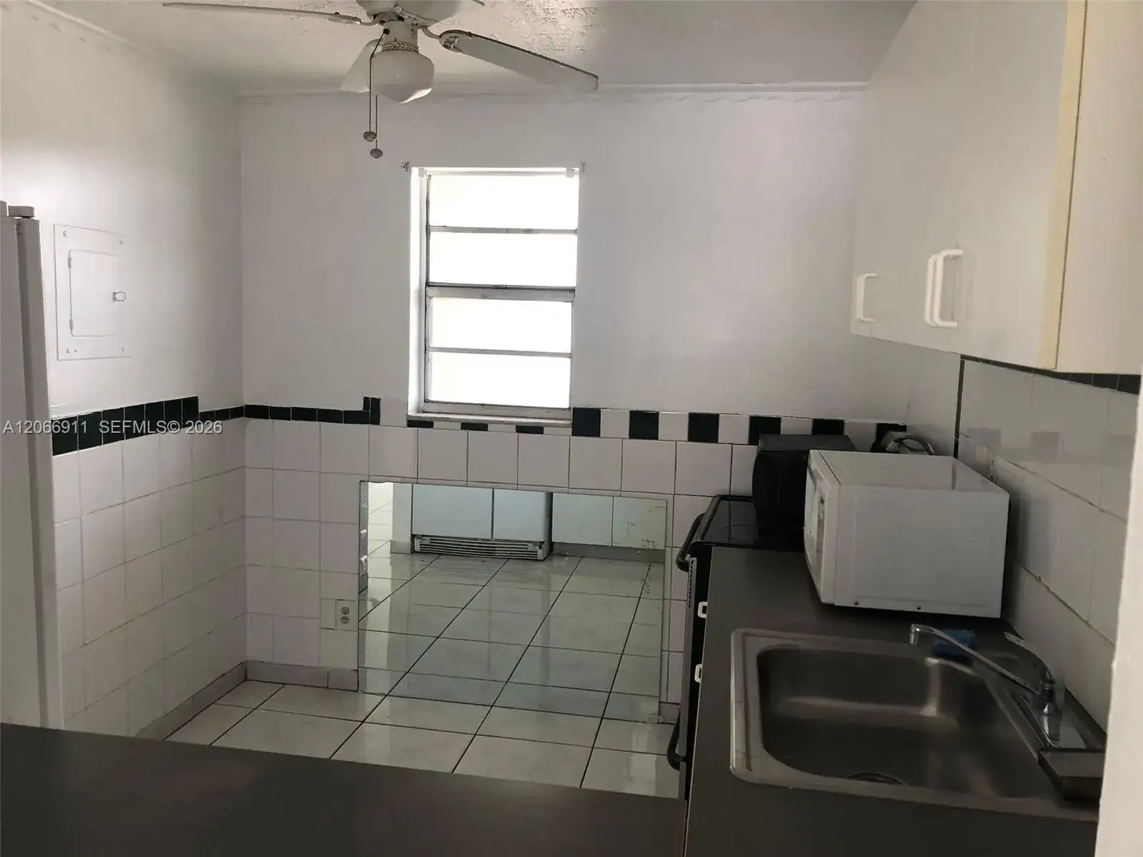 220 SW 9th Ave # 201, Hallandale Beach FL 33009 photo 3
