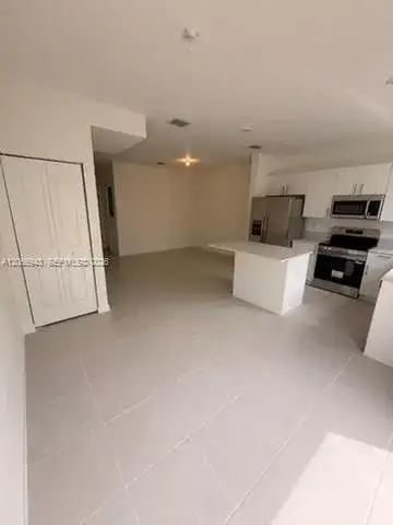 2560 SE 25th Road # 2560, Homestead FL 33035 photo 3