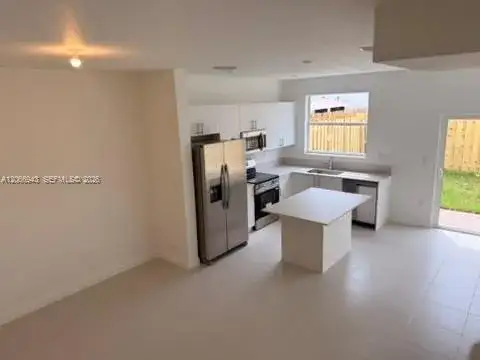 2560 SE 25th Road # 2560, Homestead FL 33035 photo 4