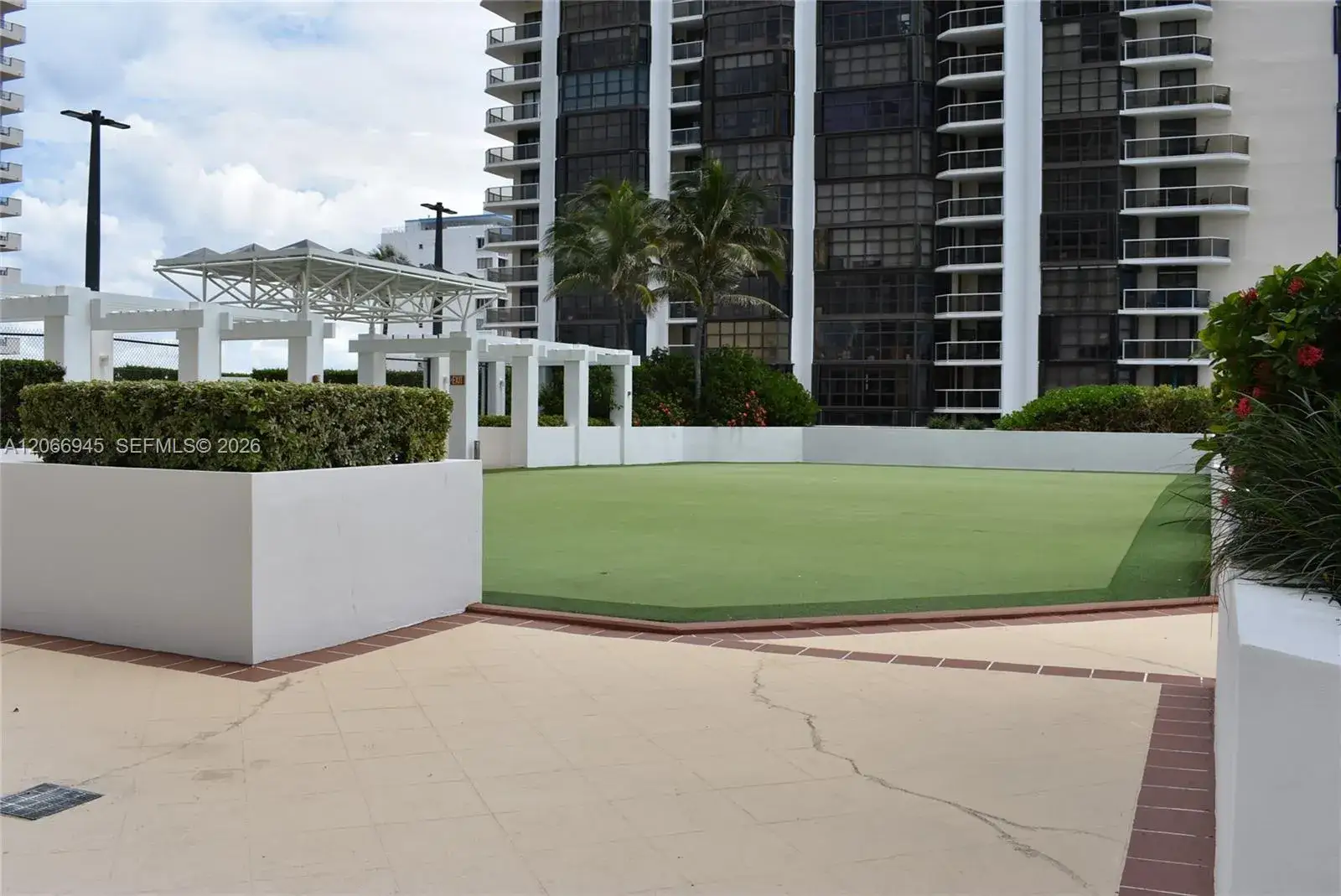 6365 Collins Ave # 3804, Miami Beach FL 33141