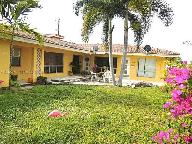 2724 NE 32nd St # 1, Fort Lauderdale FL 33306