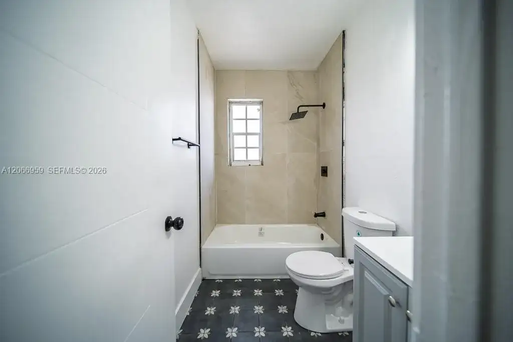 533-535 NE 67th St, Miami FL 33138 photo 5