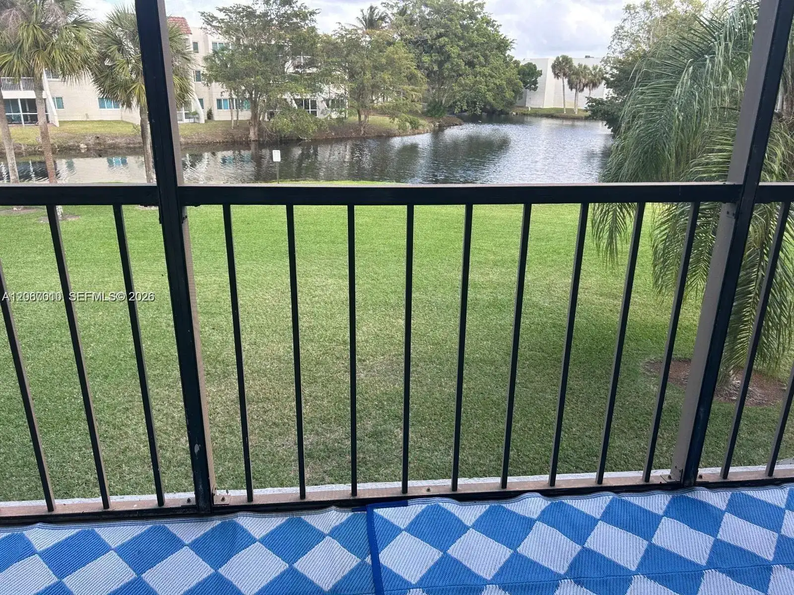 230 Lakeview Dr # 209, Weston FL 33326 photo 3