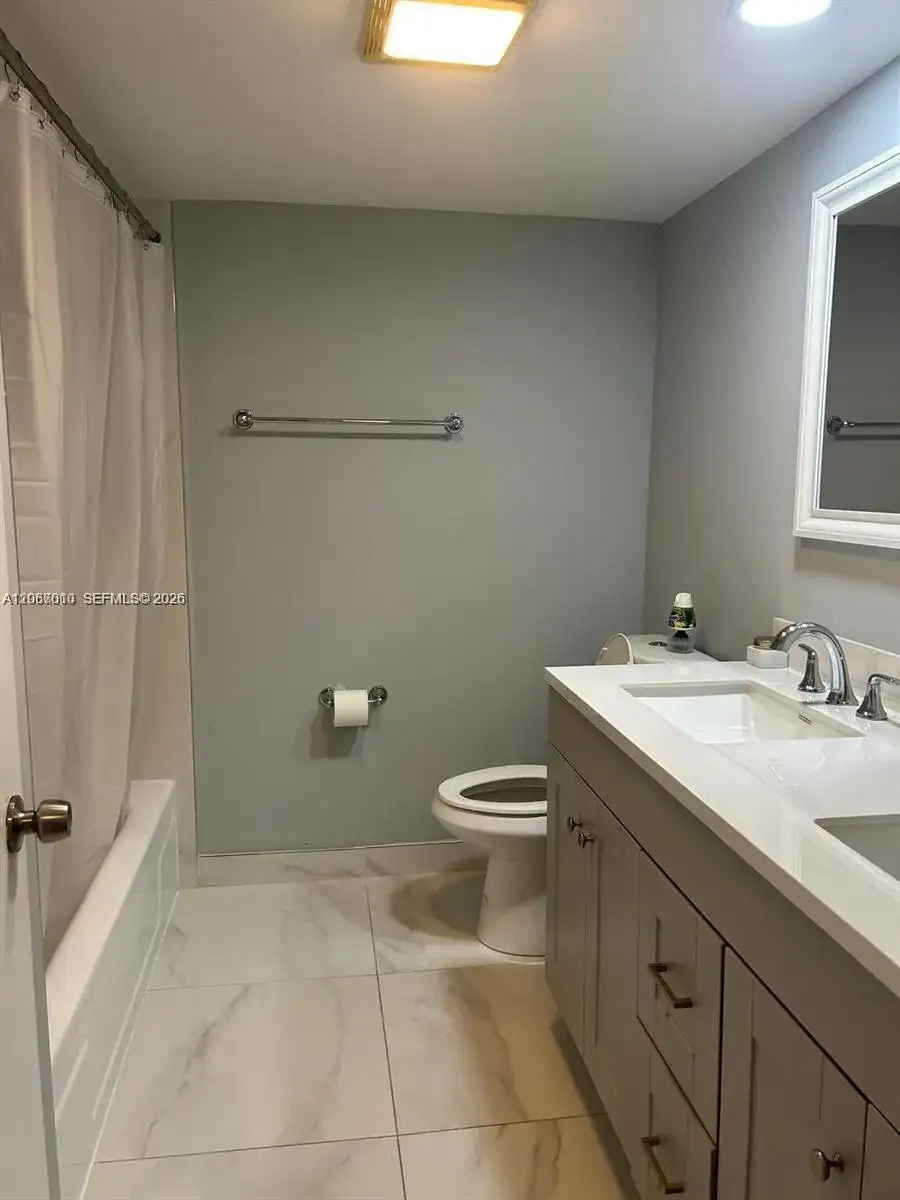 230 Lakeview Dr # 209, Weston FL 33326 photo 4