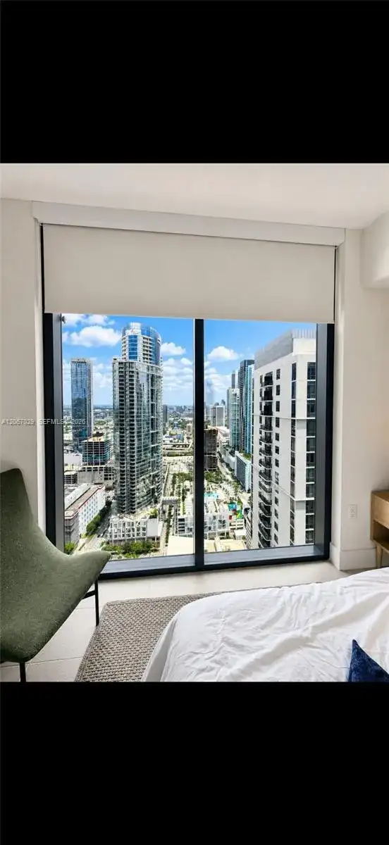 159 NE 6th St # 3911, Miami FL 33132 photo 2