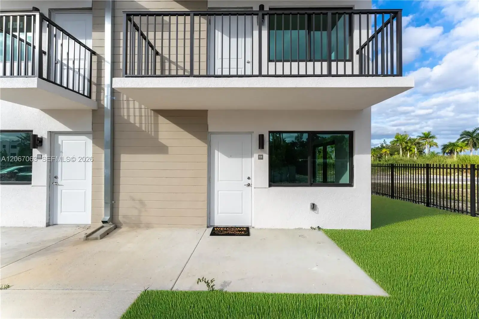 155 NW 160TH ST # 2, North Miami Beach FL 33169 photo 2