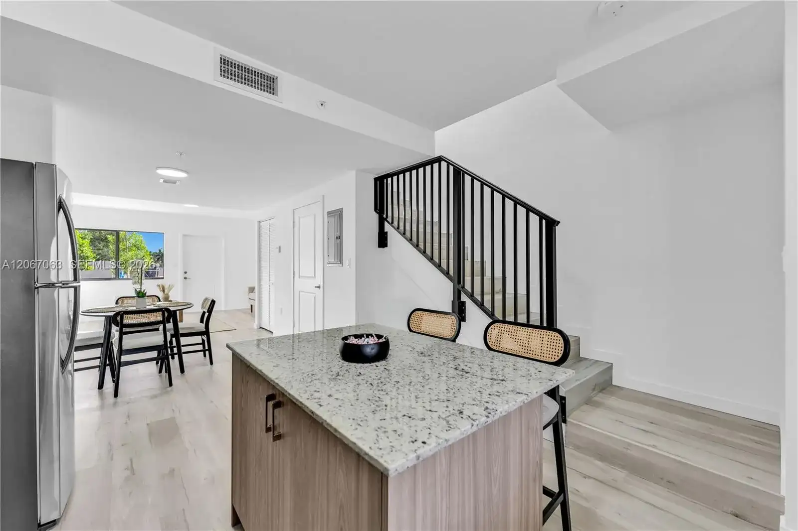 155 NW 160TH ST # 2, North Miami Beach FL 33169 photo 5
