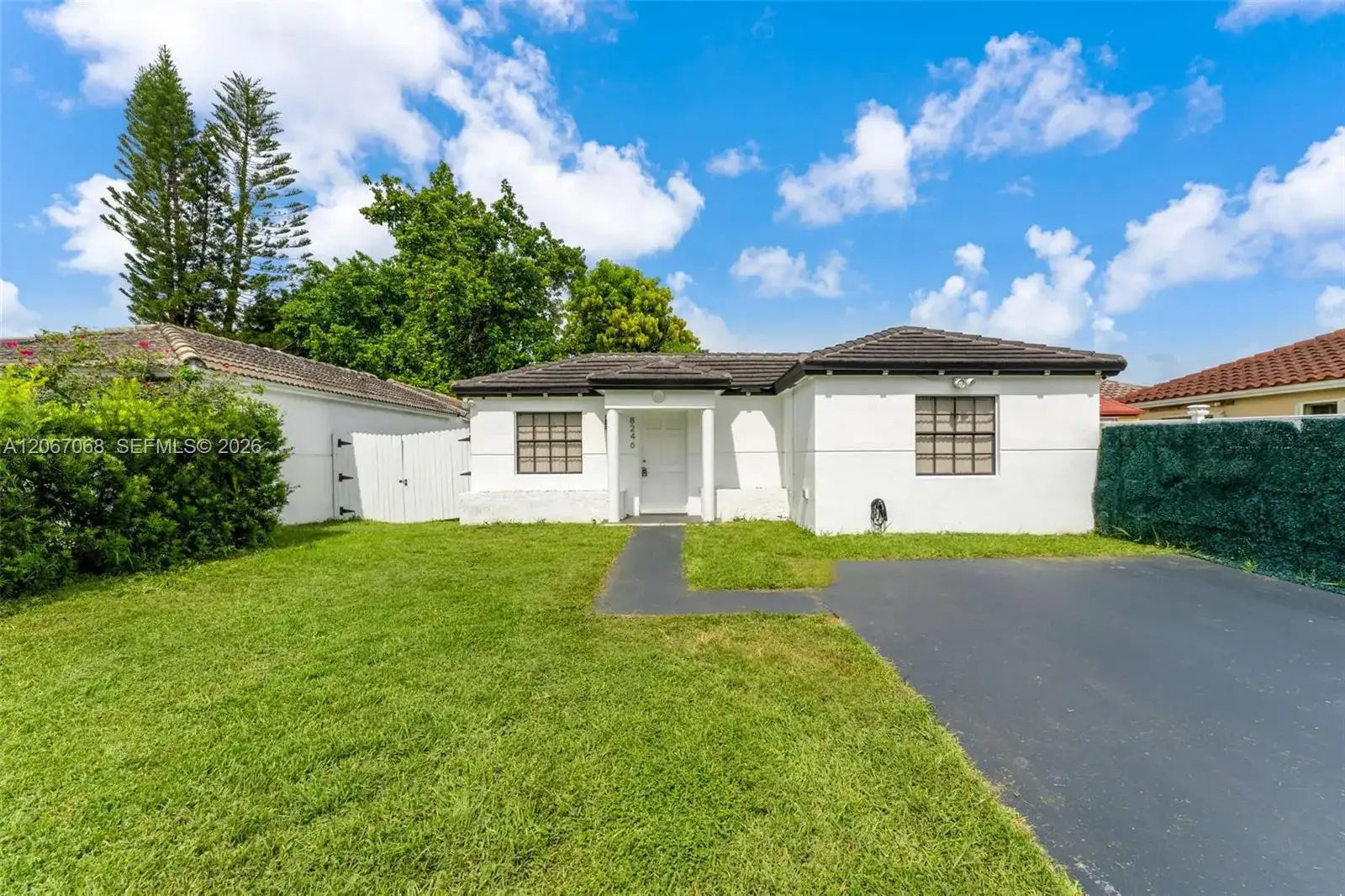8246 SW 147th Ct, Miami FL 33193 photo 2